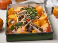 Gebackene Kaki mit Pilzen und Schwarzwurzel Rezept
