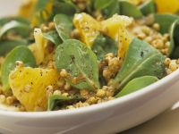 Gebratener Buchweizen mit fruchtigem Feldsalat Rezept