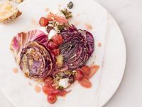 Gebratener Radicchiosalat mit blauen Essigtrauben Rezept