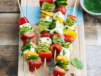 Gemüse-Käsespieße Rezept