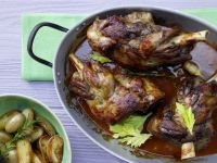Geschmorte Lammhaxen Rezept