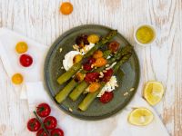 Grüner Spargel mit Burrata Rezept