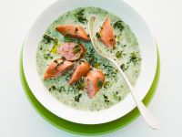Grünkohlsuppe mit Mettwurst Rezept