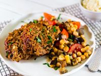 Orientalischer Hackbraten mit Kichererbsen und Aubergine