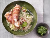 Hähnchenfilet auf Couscoussalat Rezept