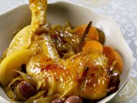 Hähnchenschlegel mit Zitrone, Zwiebeln und Oliven Rezept