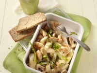 Hühnchenbrust mit Champignons, Spargel und Lauchzwiebeln Rezept
