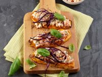 Hüttenkäse-Aufstrich auf Süßkartoffel-Toast Rezept