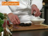 Wie Sie frische Brombeeren richtig verlesen und waschen