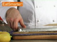 Einen gebackenen Biskuitteig problemlos stürzen