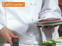 Wie Sie Thunfischsteak richtig in der Pfanne grillen