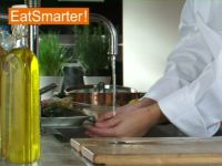 Wie Sie frische Venusmuscheln richtig waschen