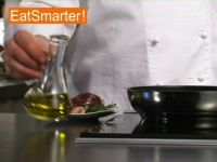 Wie Sie einen ausgelösten Rehrücken ganz einfach in der Pfanne anbraten