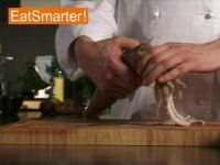 Wie Sie einen Tintenfisch richtig putzen