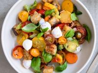 Italienischer Brotsalat