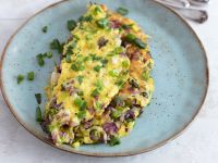 Käseomelett mit Frühlingszwiebeln Rezept