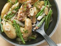 Kartoffelpfanne mit grünen Bohnen und Speck Rezept