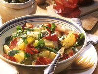 Kartoffelsalat mit Feldsalat und Salami Kartoffelsalat mit Feldsalat und Salami