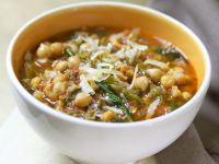 Kichererbsen-Wirsing-Suppe mit Tomaten Rezept