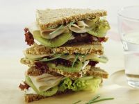 Kiwi-Putenbrust-Sandwich Kiwi-Putenbrust-Sandwich
