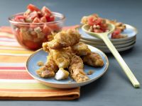 Knusperfisch mit Tomaten-Brot-Salat Rezept