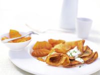 Kokos-Crêpes mit flambierter Ananas Kokos-Crêpes mit flambierter Ananas