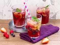Kombucha-Beeren-Mocktail Rezept