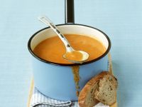 Kürbiscremesuppe mit Kartoffeln und Kardamom Rezept