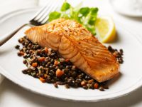 Lachs mit Linsen Rezept