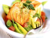 Lachsfilet auf Tomaten-Lauch Rezept