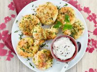 Lachsfrikadellen mit Kartoffeln Rezept