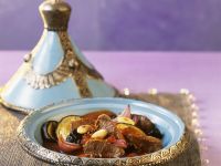 Lamm mit Gemüse und Mandeln aus der Tajine Rezept