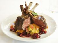 Lammrücken mit Kürbisgemüse und Cranberries Rezept