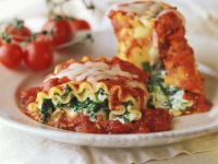 Lasagne mit Spinat und Tomatensoße Rezept
