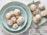 Low-Carb-Haselnuss-Makronen Rezept