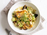Makrele mit Sauerkraut und Graupensalat Rezept