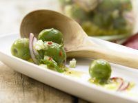 Marinierte grüne Oliven Rezept