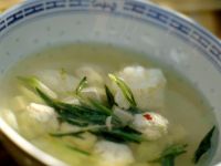 Misosuppe mit Tofu und Fischbällchen Rezept