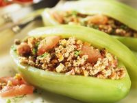Mit Hackfleisch gefüllte Schmorgurken Rezept