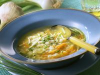 Nudel-Gemüsesuppe Rezept