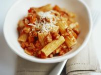 Nudeln mit Bolognese-Soße Rezept