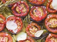 Olivenöl-Tomaten mit Knoblauch Rezept