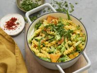 One Pot Indische Curry-Nudeln Rezept