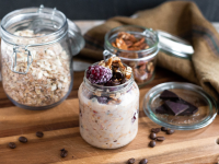 Overnight-Oats mit Kaffee und Brombeeren Rezept