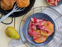 Pancakes mit Granatapfel-Birnen-Kompott Rezept