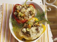 Paprikaschoten mit Füllung und Mozzarella Rezept