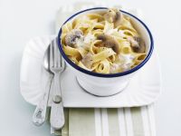 Pasta mit Champignon-Sahne-Soße Rezept