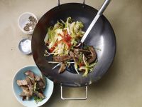 Pfannengerührtes mit Rind kochen