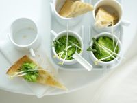 Pita-Ecken mit Erbsen-Dip Rezept