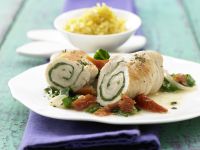 Putenrouladen auf Blattspinat Rezept